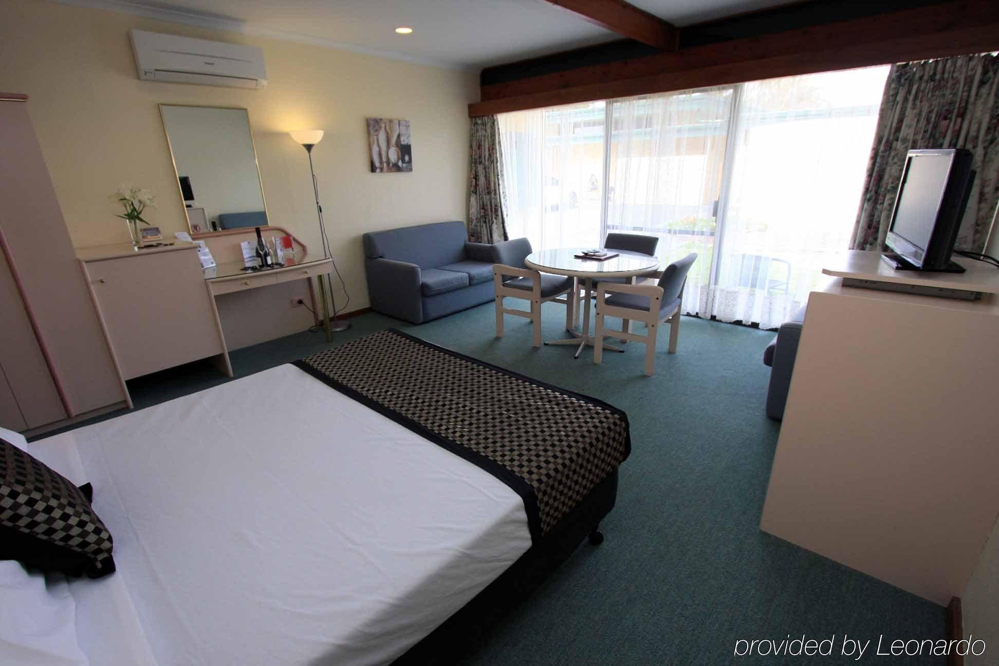 William Macintosh Motor Lodge Naracoorte Room photo